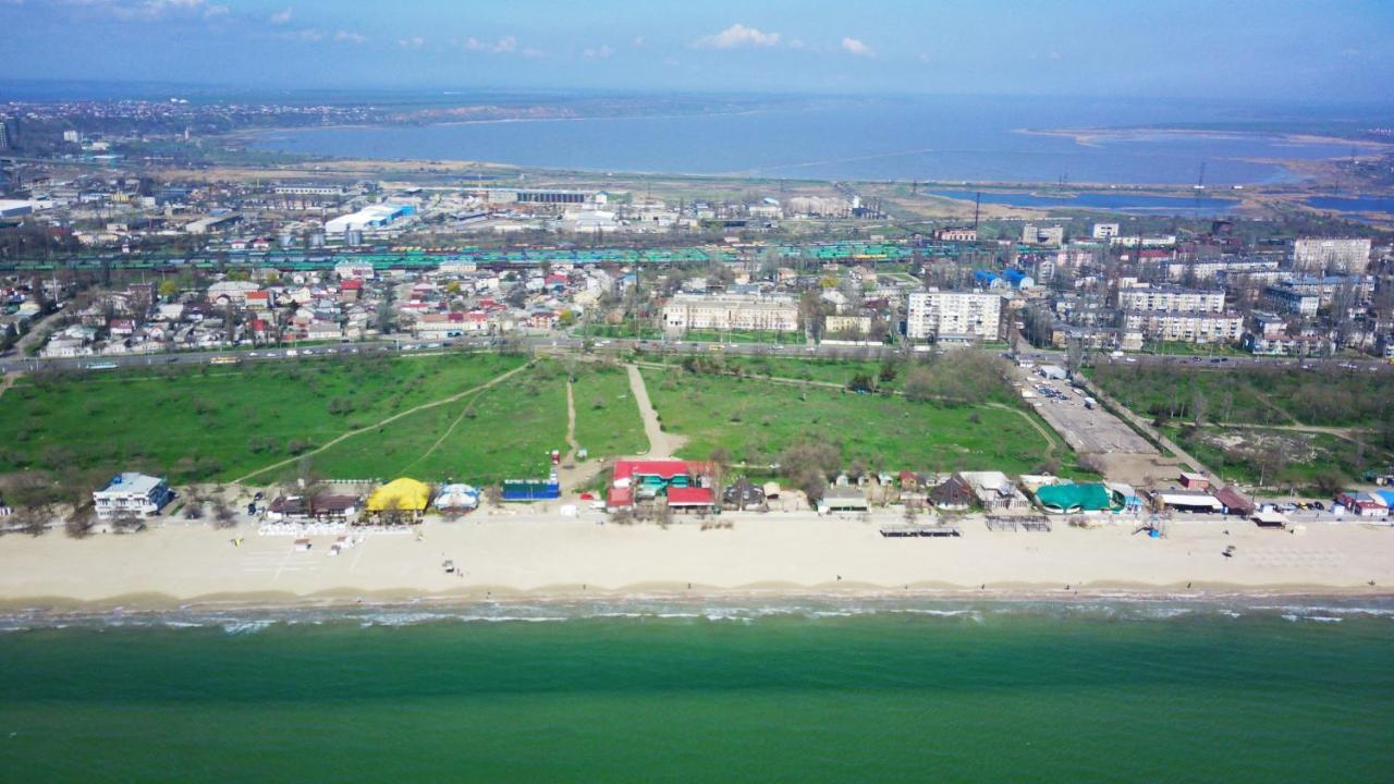Flat At Luzanovka Appartamento Odessa Esterno foto